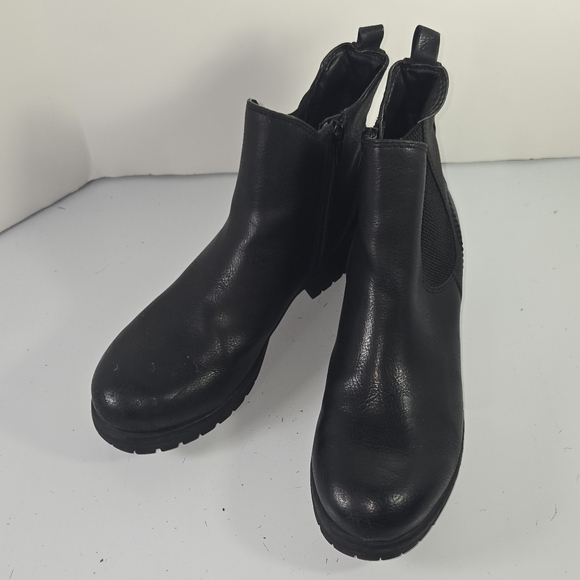N252 Women's Vintage 7 Eight Shayden  Booties Size 9M - Picture 1 of 8